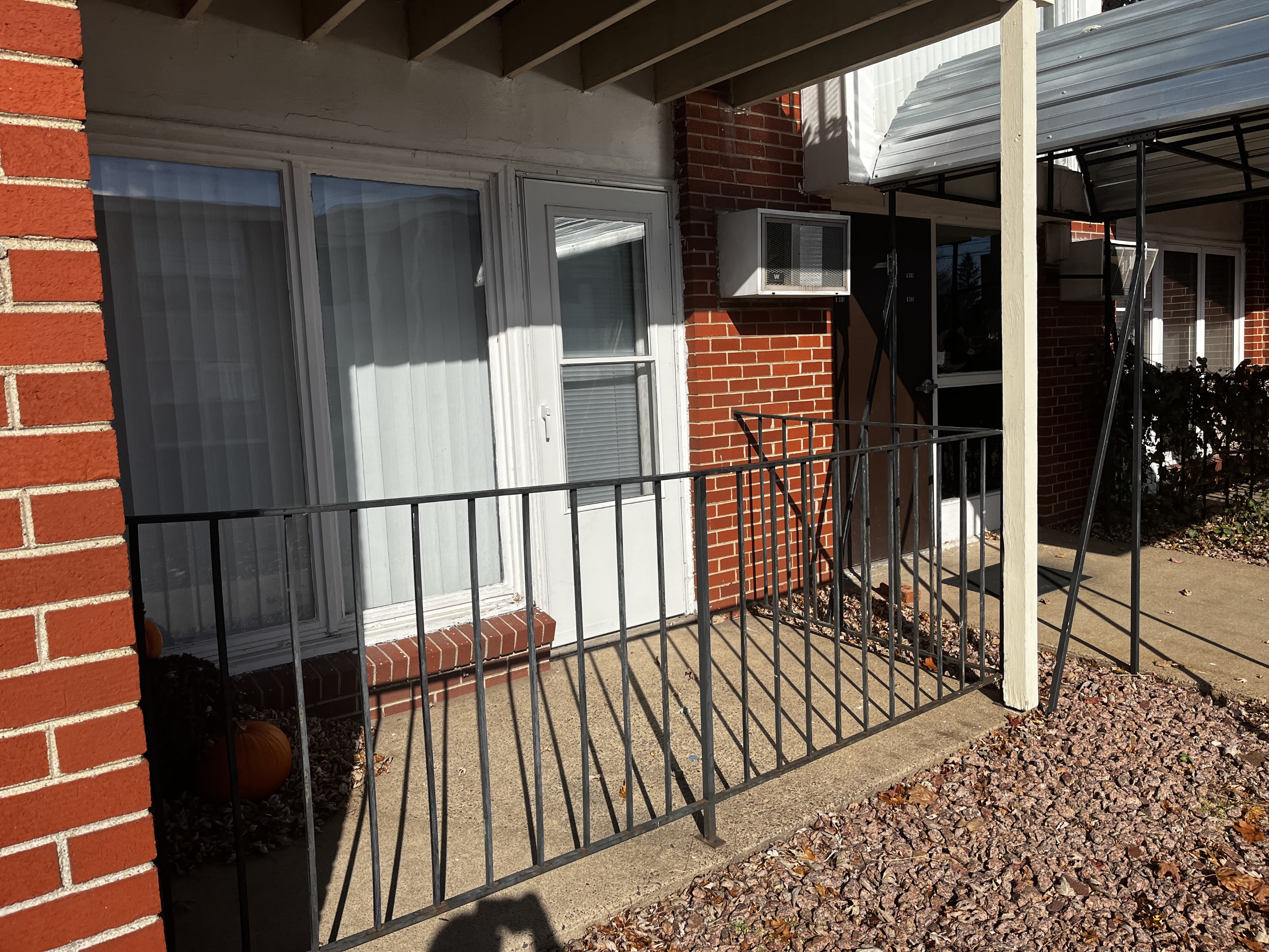 2713 Thomas Drive - D201