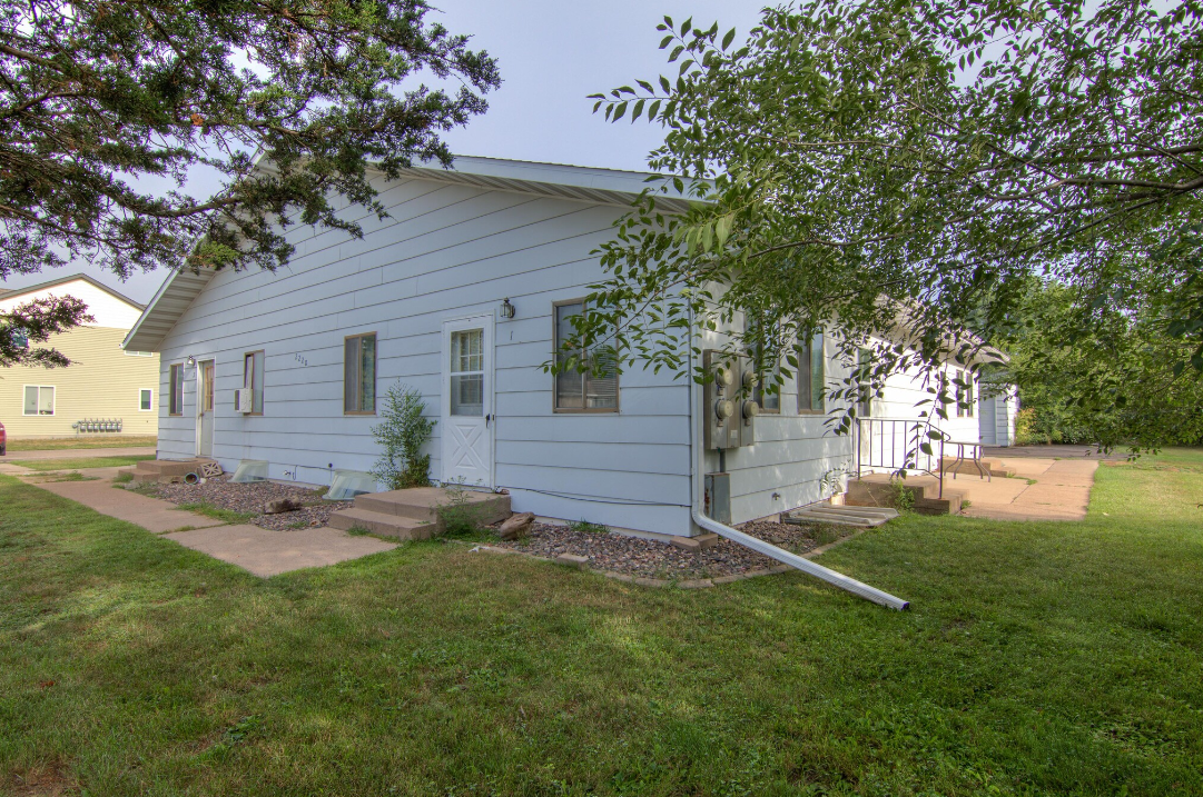 2228 Peters Drive - 4